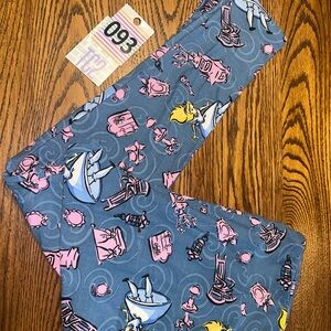 🐇✨ NWT LuLaRoe Alice in Wonderland Leggings ✨🐇